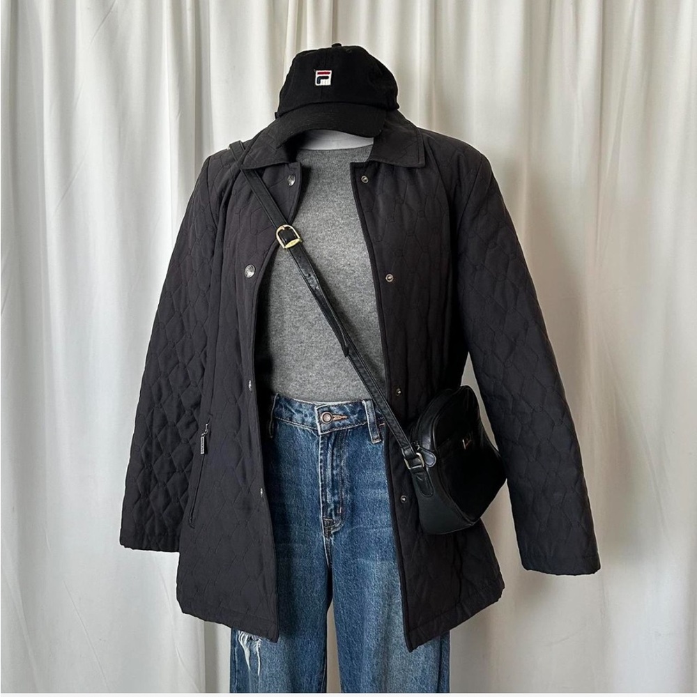 Vintage 1990s Bromley Sport Thermolite Quilted Jacket Black Medium.